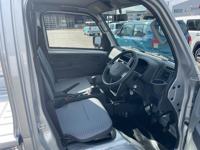 キャリイトラック KCエアコン・パワステ スズキセーフティサポート非装着車 3方開 4WD 5MT キーレス クリアランスソナー 横滑り防止 アイドリングストップ Wエアバッグ パワーウインドウ エアコン パワステ ABS ライトレベライザー(23枚目)