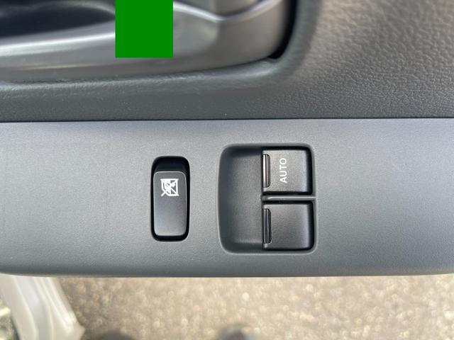 キャリイトラック KCエアコン・パワステ スズキセーフティサポート非装着車 3方開 4WD 5MT キーレス クリアランスソナー 横滑り防止 アイドリングストップ Wエアバッグ パワーウインドウ エアコン パワステ ABS ライトレベライザー(29枚目)