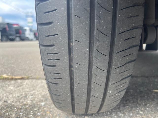 スペーシア ハイブリッドＸ　４ＷＤ　両側電動スライドドア　社外ナビＴＶ　クリアランスソナー　レーンアシスト　シートヒーター　プッシュスタート　アイドリングストップ　オートエアコン　盗難防止　横滑り防止　衝突被害軽減ブレーキ（22枚目）