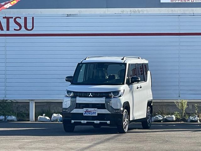 デリカミニ Ｇ　プレミアム　４ＷＤ　両側電動スライドドア　フロント／サイド／バックカメラ　アダプティブクルーズコントロール　クリアランスソナー　レーンアシスト　横滑り防止　盗難防止　オートマチックハイビーム　プッシュスタート（2枚目）