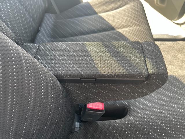 スペーシア Ｇリミテッド　４ＷＤ　左側電動スライドドア　ＣＤオーディオ　オートエアコン　シートヒーター　横滑り防止　盗難防止　プッシュスタート　スマートキー　アイドリングストップ　電動格納ドアミラー（46枚目）
