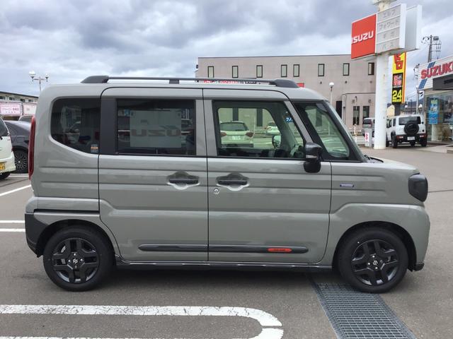 スペーシアギア ハイブリッドＸＺ　４ＷＤ、ＣＶＴ、、デュアルセンサーブレーキサポートＩＩ、アダプティブクルーズコントロール、後席両側パワースライドドア、運転席・助手席シートヒーター、電動パーキングブレーキ（4枚目）