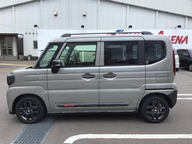 スペーシアギア ハイブリッドＸＺ　４ＷＤ、ＣＶＴ、、デュアルセンサーブレーキサポートＩＩ、アダプティブクルーズコントロール、後席両側パワースライドドア、運転席・助手席シートヒーター、電動パーキングブレーキ（8枚目）