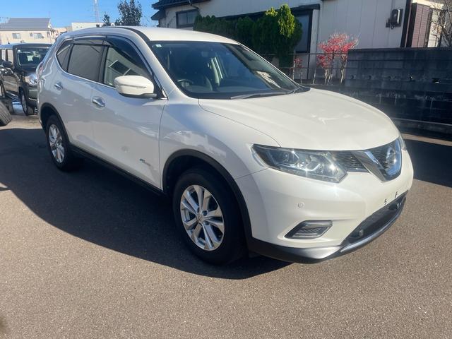 エクストレイル ２０Ｘ　ハイブリッド　エマージェンシーブレーキＰ　４ＷＤ　ＴＶナビ　バックカメラ　フリップダウンモニター　ＥＴＣ　スマートキー　プッシュボタンスタート　エマ―ジェンシーブレーキ　シートヒーター　純正アルミホイール　パワーバックドア　ハイブリッド車（25枚目）