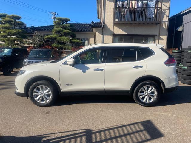 エクストレイル ２０Ｘ　ハイブリッド　エマージェンシーブレーキＰ　４ＷＤ　ＴＶナビ　バックカメラ　フリップダウンモニター　ＥＴＣ　スマートキー　プッシュボタンスタート　エマ―ジェンシーブレーキ　シートヒーター　純正アルミホイール　パワーバックドア　ハイブリッド車（30枚目）