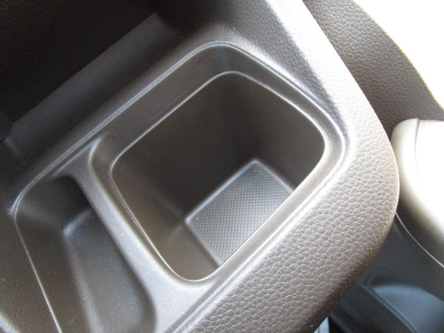 運転席ドリンクホルダー！