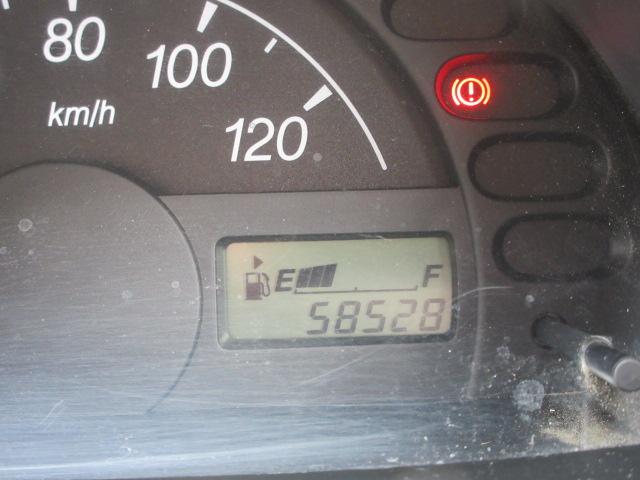 キャリイトラック ＫＣ　４ＷＤ　エアコン　パワーステアリング　ＡＭ／ＦＭラジオ付き　ワンオーナー（6枚目）