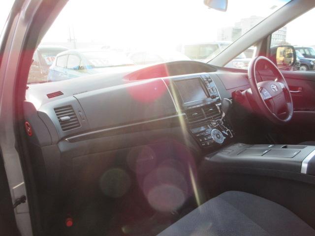 エスティマハイブリッド アエラス 4WD メーカーナビ フルセグTV バックカメラ パワーバックドア 両側電動スライドドア クルーズコントロール フリップダウンモニター TRD17インチアルミ(3枚目)