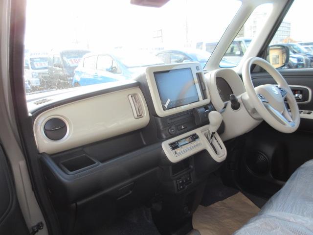 ワゴンRスマイル クリームコーデ 4WD メーカーナビ フルセグTV Bluetooth 全方位モニター ドラレコ ETC 両側電動スライドドア LEDライト&フォグ オートクルーズコントロール シートヒーター 新車保証継承付(3枚目)