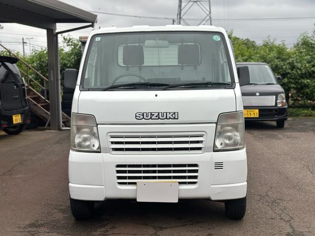 キャリイトラック KCエアコン・パワステ 4WD エアコン パワステ MT マニュアル車 スペアキー付き 純正ラジオ FM AM 車検R8年4月まで 自社保証付き 社外アルミ 純正フロアマット(4枚目)