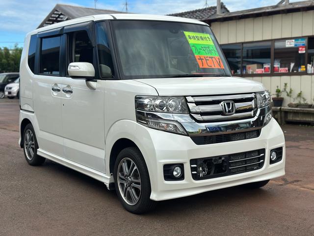 Ｎ－ＢＯＸカスタム Ｇ・Ｌパッケージ　車検整備付き　純正ＡＷ　純正９インチナビ　Ｂｌｕｅｔｏｏｔｈ　バックカメラ　フルセグＴＶ　ＳＤ　左側パワースライドドア　リア席サンシェード　ＥＴＣ車載器　ＨＩＤライト　オートライト　自社保証付き（6枚目）