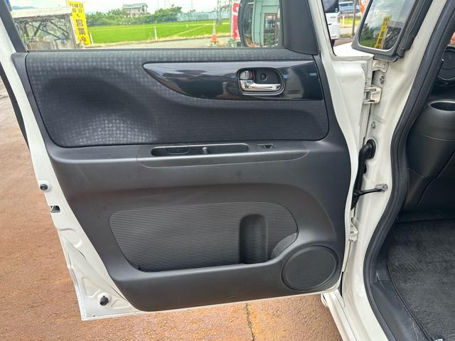 Ｎ－ＢＯＸカスタム Ｇ・Ｌパッケージ　車検整備付き　純正ＡＷ　純正９インチナビ　Ｂｌｕｅｔｏｏｔｈ　バックカメラ　フルセグＴＶ　ＳＤ　左側パワースライドドア　リア席サンシェード　ＥＴＣ車載器　ＨＩＤライト　オートライト　自社保証付き（15枚目）