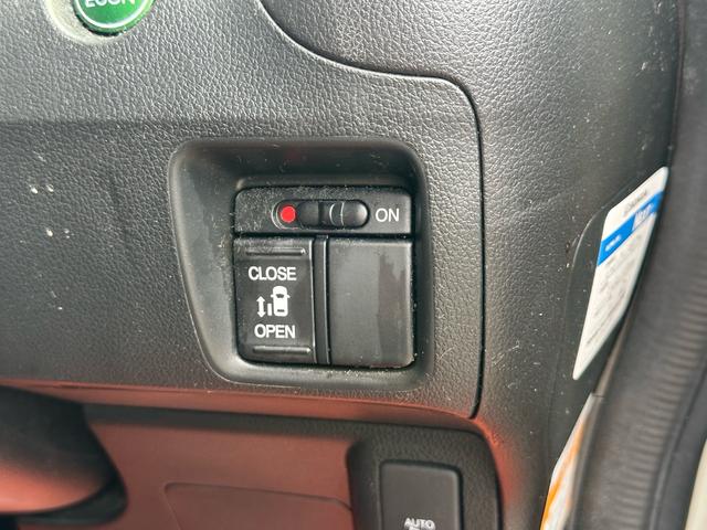 Ｎ－ＢＯＸカスタム Ｇ・Ｌパッケージ　車検整備付き　純正ＡＷ　純正９インチナビ　Ｂｌｕｅｔｏｏｔｈ　バックカメラ　フルセグＴＶ　ＳＤ　左側パワースライドドア　リア席サンシェード　ＥＴＣ車載器　ＨＩＤライト　オートライト　自社保証付き（36枚目）