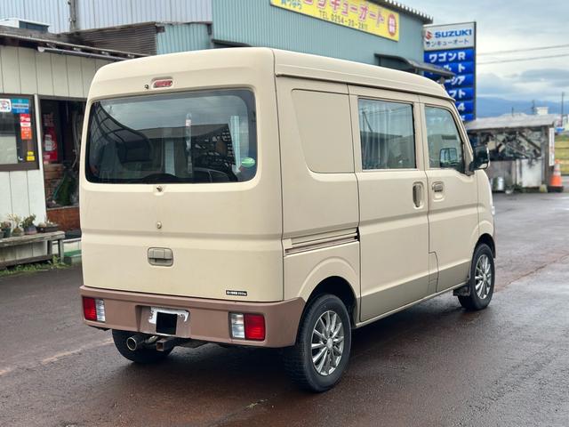 エブリイ ＰＡ　パートタイム４ＷＤ　車検整備付き　色替えペイント　原色シルバー　社外ＡＷ　ハイルーフ　２ｎｄ発進　５速ＡＴ　サイドカーテン　自社保証３か月３０００Ｋｍ付き（2枚目）