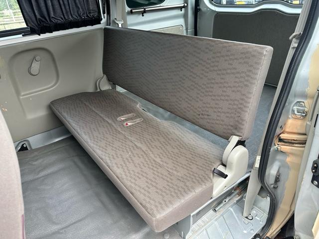 エブリイ ＰＡ　パートタイム４ＷＤ　車検整備付き　色替えペイント　原色シルバー　社外ＡＷ　ハイルーフ　２ｎｄ発進　５速ＡＴ　サイドカーテン　自社保証３か月３０００Ｋｍ付き（19枚目）