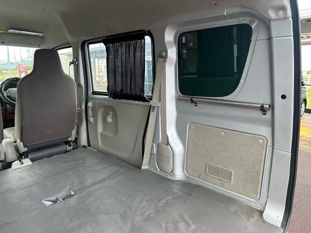 エブリイ ＰＡ　パートタイム４ＷＤ　車検整備付き　色替えペイント　原色シルバー　社外ＡＷ　ハイルーフ　２ｎｄ発進　５速ＡＴ　サイドカーテン　自社保証３か月３０００Ｋｍ付き（30枚目）