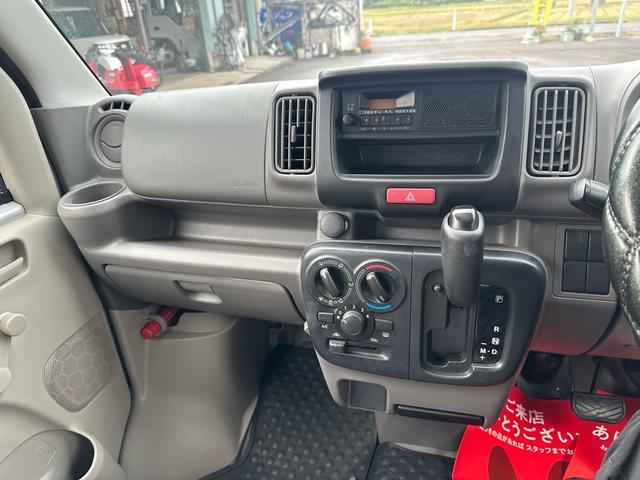 エブリイ ＰＡ　パートタイム４ＷＤ　車検整備付き　色替えペイント　原色シルバー　社外ＡＷ　ハイルーフ　２ｎｄ発進　５速ＡＴ　サイドカーテン　自社保証３か月３０００Ｋｍ付き（35枚目）