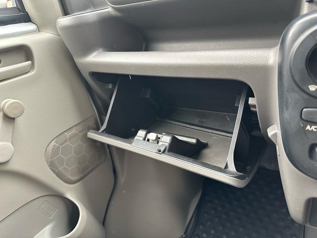 エブリイ ＰＡ　パートタイム４ＷＤ　車検整備付き　色替えペイント　原色シルバー　社外ＡＷ　ハイルーフ　２ｎｄ発進　５速ＡＴ　サイドカーテン　自社保証３か月３０００Ｋｍ付き（39枚目）