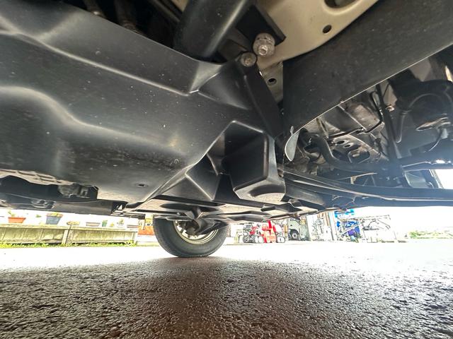 エブリイ ＰＡ　パートタイム４ＷＤ　車検整備付き　色替えペイント　原色シルバー　社外ＡＷ　ハイルーフ　２ｎｄ発進　５速ＡＴ　サイドカーテン　自社保証３か月３０００Ｋｍ付き（51枚目）