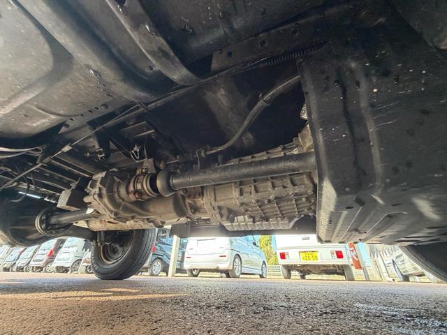 タイタンダッシュ シングルワイドローＤＸ　車検Ｒ８年４月まで　切り替え４ＷＤ　ＭＴ　純正オーディオ　電動格納ミラー　エアコン　パワーステアリング　ＨＩＤヘッドライト　ＥＴＣ車載器　シングルタイヤ　新免許対応車（38枚目）