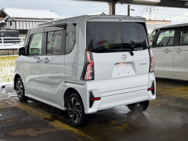 タント カスタムX 4WD 車検整備付き 両側パワスラ 運転席ロングスライドシート 純正AW 新品フロアマット ハ-フレ-ザ- シートヒーター スマアシ 純正ナビ フルセグ バックカメラ Bluetooth 純正ドラレコ(7枚目)