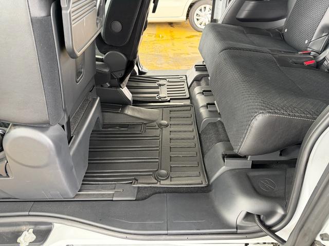 タント カスタムX 4WD 車検整備付き 両側パワスラ 運転席ロングスライドシート 純正AW 新品フロアマット ハ-フレ-ザ- シートヒーター スマアシ 純正ナビ フルセグ バックカメラ Bluetooth 純正ドラレコ(20枚目)