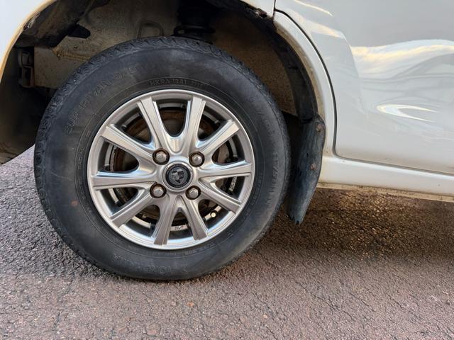 ハイゼットカーゴ スペシャル　４ＷＤ　車検Ｒ９年１１月　両側パワースライドドア　社外アルミホイール　ボディ研磨済み　室内クリーニング済み　純正オーディオ　パートタイム４ＷＤ　リアスモークフィルム貼り（46枚目）