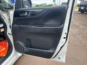 Ｇ・Ｌパッケージ　車検整備付き　純正ＡＷ　純正９インチナビ　Ｂｌｕｅｔｏｏｔｈ　バックカメラ　フルセグＴＶ　ＳＤ　左側パワースライドドア　リア席サンシェード　ＥＴＣ車載器　ＨＩＤライト　オートライト　自社保証付き（12枚目）
