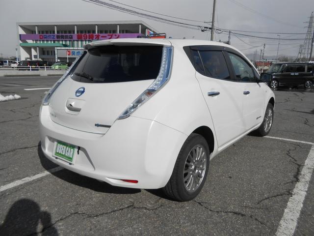 リーフ ３０ｋｗｈＸ　サイド／カーテンエアバッグシステム無　走行距離２３０００ｋｍ・３０ｋＷｈ・１１セグ・クルーズコントロール・ＥＴＣ・レーンキープアシスト・衝突被害軽減ブレーキ・横滑り防止装置（5枚目）