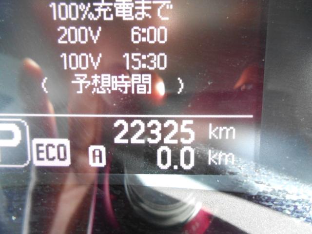 リーフ ３０ｋｗｈＸ　サイド／カーテンエアバッグシステム無　走行距離２３０００ｋｍ・３０ｋＷｈ・１１セグ・クルーズコントロール・ＥＴＣ・レーンキープアシスト・衝突被害軽減ブレーキ・横滑り防止装置（18枚目）