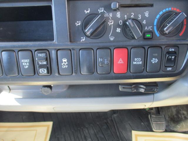 デュトロ 全低床 積載量2トン 5速MT 電動パーキングブレーキ(19枚目)