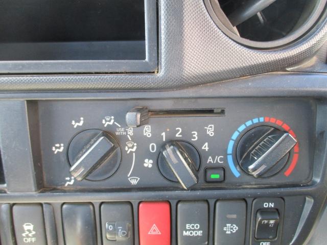 デュトロ 全低床 積載量2トン 5速MT 電動パーキングブレーキ(20枚目)