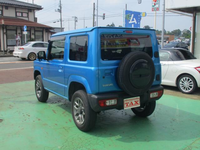 ジムニー ＸＣ　パートタイム４ＷＤ　純正アルミホイール　クルーズコントロール　ＬＥＤヘッドライト　プッシュスタート　スマートキー　９インチナビ　フルセグＴＶ　シートヒーター　スズキフロントグリル（4枚目）