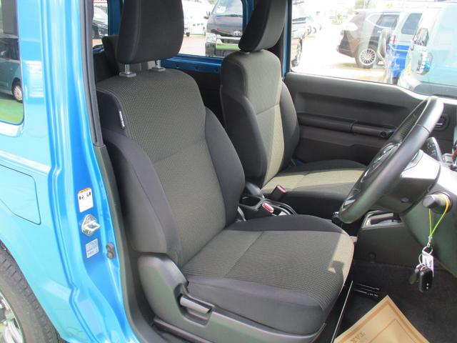ジムニー ＸＣ　パートタイム４ＷＤ　純正アルミホイール　クルーズコントロール　ＬＥＤヘッドライト　プッシュスタート　スマートキー　９インチナビ　フルセグＴＶ　シートヒーター　スズキフロントグリル（13枚目）
