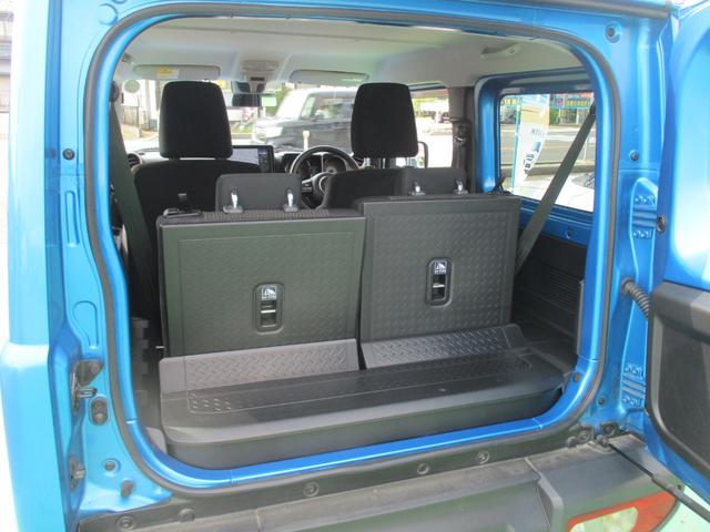 ジムニー ＸＣ　パートタイム４ＷＤ　純正アルミホイール　クルーズコントロール　ＬＥＤヘッドライト　プッシュスタート　スマートキー　９インチナビ　フルセグＴＶ　シートヒーター　スズキフロントグリル（16枚目）
