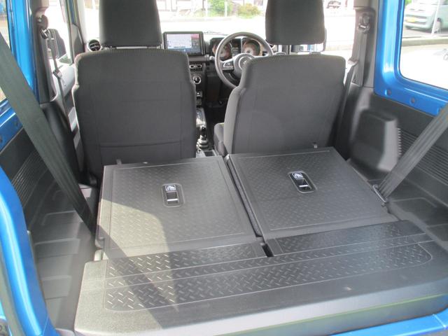 ジムニー ＸＣ　パートタイム４ＷＤ　純正アルミホイール　クルーズコントロール　ＬＥＤヘッドライト　プッシュスタート　スマートキー　９インチナビ　フルセグＴＶ　シートヒーター　スズキフロントグリル（17枚目）