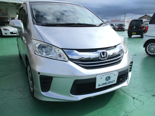 フリード G ジャストセレクション 純正ナビ フルセグ 片側パワスラ ETC バックモニター スマートキー オートエアコン 3列シート Bluetoothオーディオ HIDヘッドライト(4枚目)