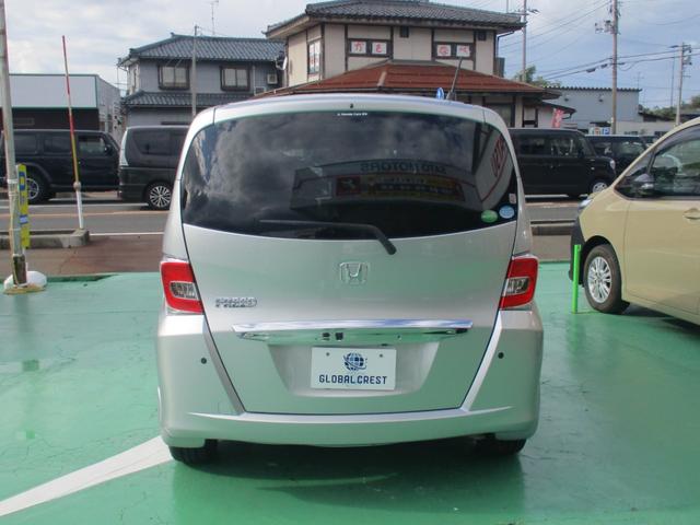 フリード G ジャストセレクション 純正ナビ フルセグ 片側パワスラ ETC バックモニター スマートキー オートエアコン 3列シート Bluetoothオーディオ HIDヘッドライト(7枚目)