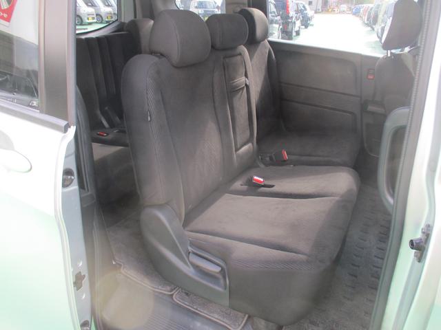 フリード G ジャストセレクション 純正ナビ フルセグ 片側パワスラ ETC バックモニター スマートキー オートエアコン 3列シート Bluetoothオーディオ HIDヘッドライト(15枚目)