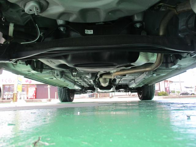 ヤリスクロス Ｚ　Ｄオーディオ　ナビ　フルセグ　ＬＥＤヘッドライト　ＢＳＭ　ＰＣＳ　クリアランスソナー　パノラマモニター　純正アルミホイール　パワーバックドア　電動パーキングブレーキ　スマートキー　シートヒーター（11枚目）