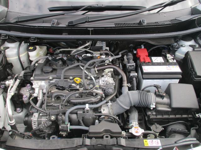 ヤリスクロス Ｚ　Ｄオーディオ　ナビ　フルセグ　ＬＥＤヘッドライト　ＢＳＭ　ＰＣＳ　クリアランスソナー　パノラマモニター　純正アルミホイール　パワーバックドア　電動パーキングブレーキ　スマートキー　シートヒーター（12枚目）