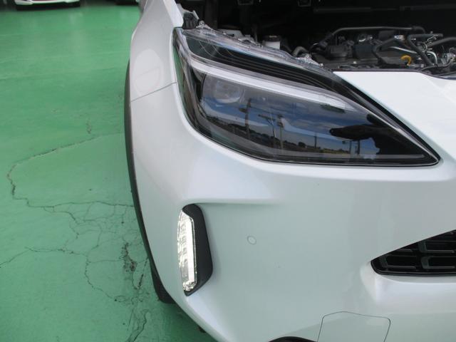 ヤリスクロス Ｚ　Ｄオーディオ　ナビ　フルセグ　ＬＥＤヘッドライト　ＢＳＭ　ＰＣＳ　クリアランスソナー　パノラマモニター　純正アルミホイール　パワーバックドア　電動パーキングブレーキ　スマートキー　シートヒーター（13枚目）