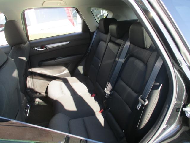 ＣＸ－５ ＸＤ　プロアクティブ　全周囲カメラ　純正ナビ　ＬＥＤヘッドライト　ＢＳＭ　ＥＴＣ　スマートブレーキサポート　障害物センサー　シートヒーター　電動Ｐブレーキ　クルーズコントロール　ＢＯＳＥスピーカー　運転席パワーシート（15枚目）