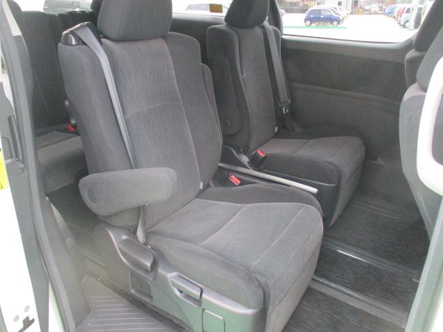 ヴェルファイア ２．４Ｚ　片側パワスラ　ＨＩＤヘッドライト　４ＷＤ　ナビ　フルセグＴＶ　ウォークスルー　純正１８インチアルミホイール　障害物センサー　Ｂｌｕｅｔｏｏｔｈオーディオ（14枚目）