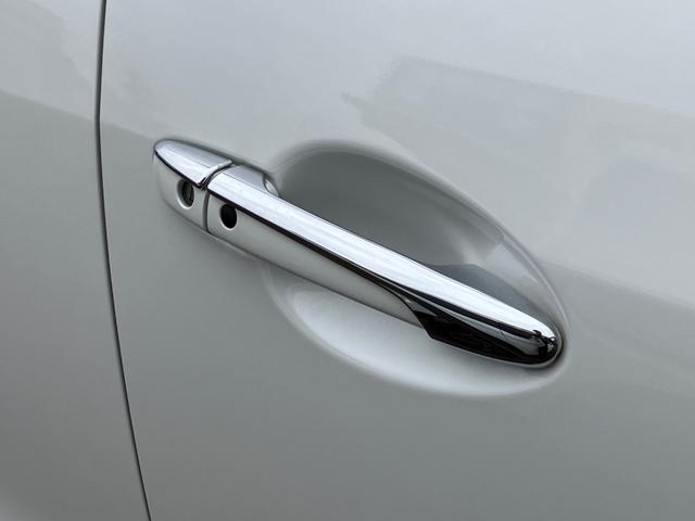 デミオ ＸＤ　ミッドセンチュリー　クルコン　両席シートヒーター　ナビ　ＴＶ　オートライト　レーンキープアシスト　ヘッドアップディスプレイ　エンジンスターター　４ＷＤ　ディーゼル　アイドリングストップ（4枚目）