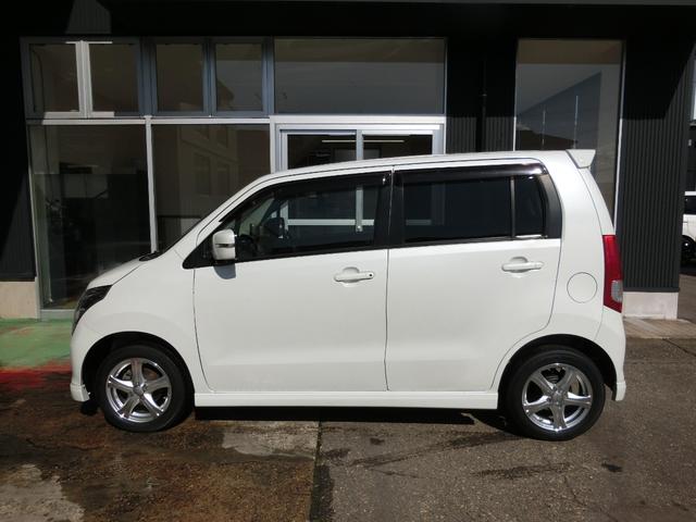 ワゴンＲ リミテッド　バックモニター付ＣＤ　リアカメラ　ＥＴＣ　社外１４インチアルミホイール　スマートキー　４ＷＤ（5枚目）