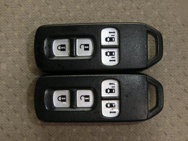 N-BOX G・Lパッケージ 両側パワースライドドア 純正CD 14インチアルミホイル スマートキー 4WD(7枚目)