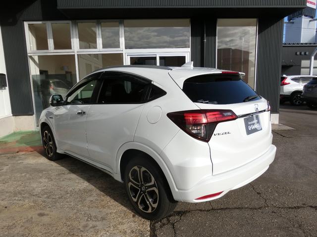 ヴェゼル ハイブリッドＺ・ホンダセンシング　ＨｏｎｄａＳＥＮＳＩＮＧ　ギャザーズナビ・ＴＶ　リアカメラ　ＥＴＣ　フロントドラレコ　ＬＥＤヘッドライト　１７インチアルミホイール（9枚目）