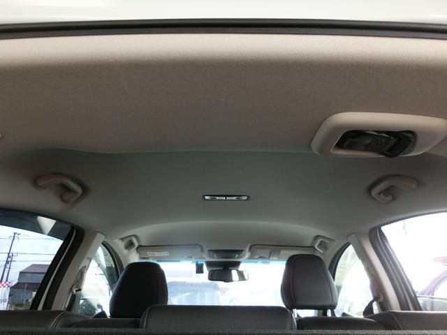 ヴェゼル ハイブリッドＺ・ホンダセンシング　ＨｏｎｄａＳＥＮＳＩＮＧ　ギャザーズナビ・ＴＶ　リアカメラ　ＥＴＣ　フロントドラレコ　ＬＥＤヘッドライト　１７インチアルミホイール（12枚目）