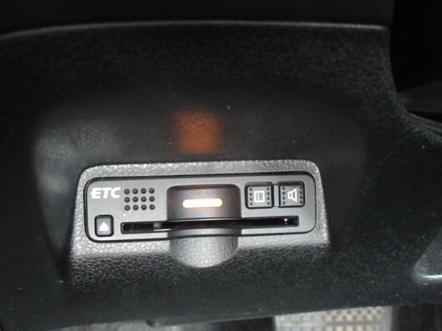 フィットシャトル １５Ｘ　運転席エアバック　助手席エアバック　ＥＳＣ　パワーウィンド　Ｂカメ　ナビ＆ＴＶ　フルセグ　リモコンキー　ＥＴＣ搭載　ＤＶＤ再生　エアコン　盗難防止システム　ＡＢＳ　パワーステアリング（29枚目）